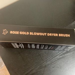 Foxy bae dryer brush